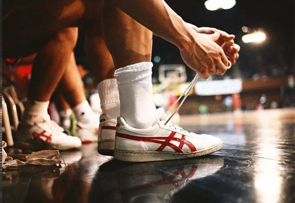 蒙特拉：上次惨败西班牙是因为没休息好，赢7个完全有可能（蒙特拉称败给西班牙因休息不足：状态佳时赢7球并非不可能）