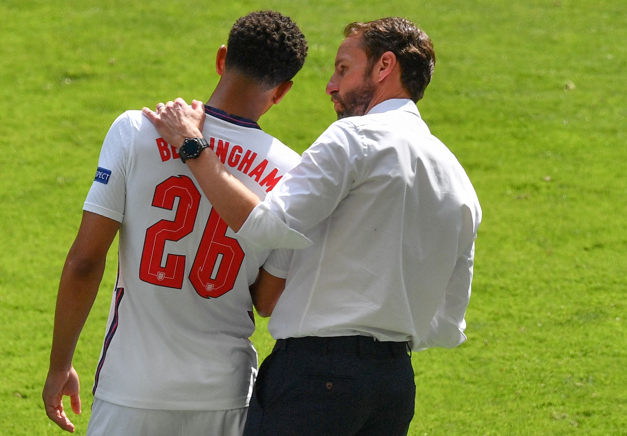 本世纪德甲戴帽次数前十：莱万领跑凯恩第三（本世纪德甲帽子戏法次数TOP10：莱万居首，凯恩第三）