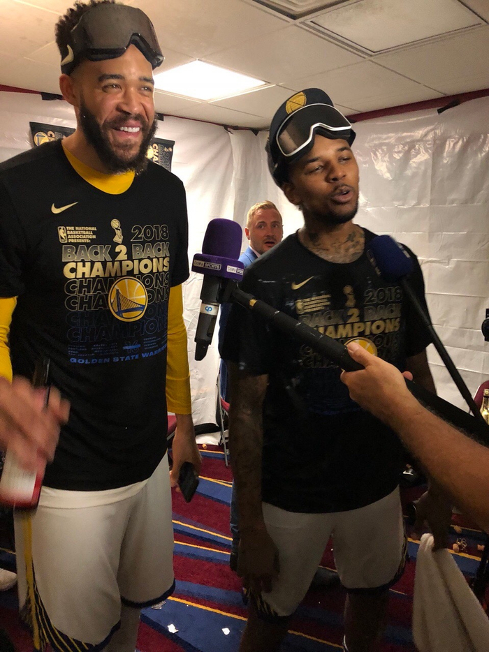 格纳布里：我在欧冠已经很久没进球了，很高兴今天打破进球荒（格纳布里：欧冠久未进球，今天终于破荒很开心）