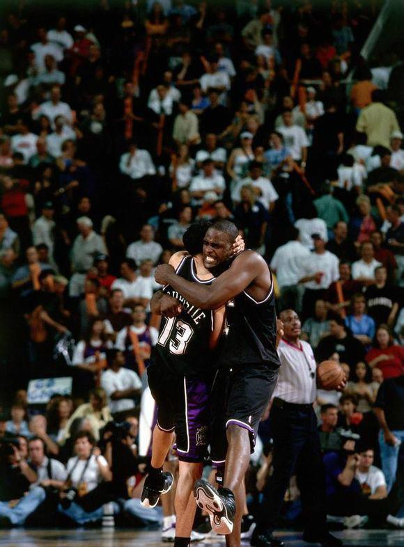 韩鹏：全力以赴完成俱乐部1500分和瓦科夺金靴的目标（韩鹏：为俱乐部1500分与瓦科金靴拼尽全力）