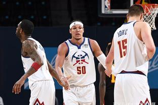 津媒：足协可能在2026年元旦之前给国足主帅邵佳一安排见面会（津媒称：足协或于2026年元旦前为国足主帅邵佳一举行见面会）